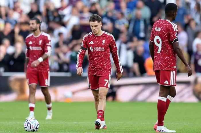 Florian Wirtz và Alexander Isak cùng gây thất vọng (Ảnh: The Guardian)