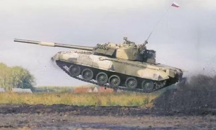 T-80 vì thế được xem là dòng xe tăng dành cho những đơn vị có yêu cầu cao về khả năng cơ động.