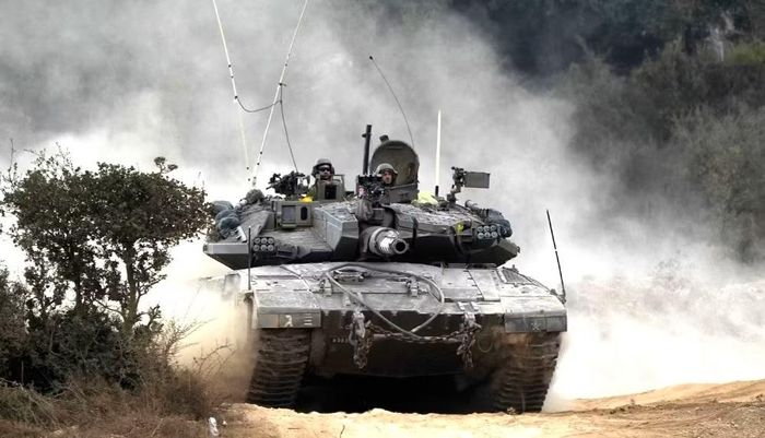 Văn phòng Thủ tướng Netanyahu bác bỏ động thái của Ankara, gọi đây là "nỗ lực thảm hại nhằm đe dọa lãnh đạo và binh sĩ Israel" và khẳng định nó "sẽ không đi đến đâu".