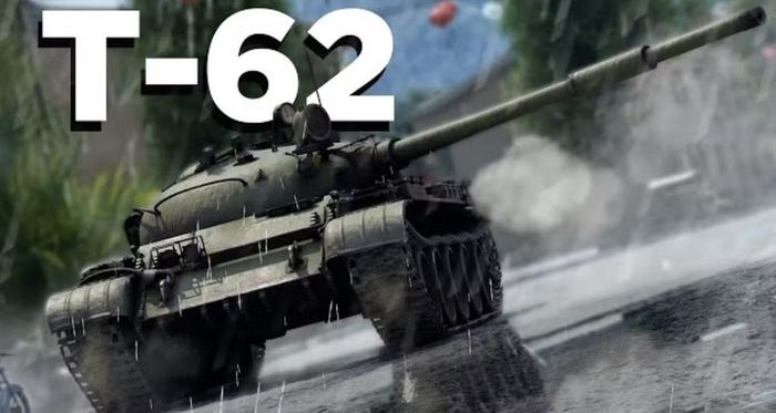 Trong bối cảnh đó, xe tăng chủ lực T-62 xuất hiện như một giải pháp chuyển tiếp. Dòng xe này sử dụng nhiều thành phần từ T-55, nhưng được cải tiến đáng kể về hỏa lực. Điểm nổi bật nhất là pháo nòng trơn 115 mm, lớn hơn pháo 100 mm trên T-55. Đây là một bước chuyển quan trọng trong quá trình phát triển vũ khí xe tăng Liên Xô.