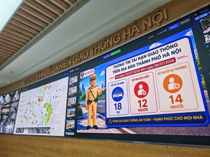 Thông tin trên màn hình LED được truyền trực tiếp từ Trung tâm Điều khiển giao thông Hà Nội.