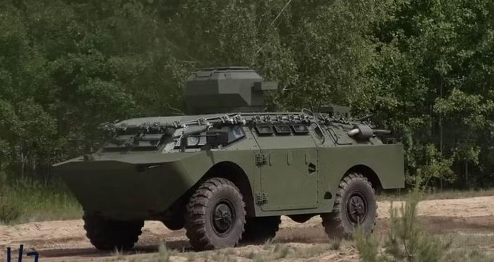 "Với cấu hình trên, BRDM-2 có thể tấn công vị trí của Nga tại tiền tuyến, nơi binh sĩ Ukraine khó tiếp cận bằng đường bộ, cũng như tham gia kiểm soát hỏa lực và hỗ trợ phòng tuyến của chúng tôi", ông Voloshyn nói.