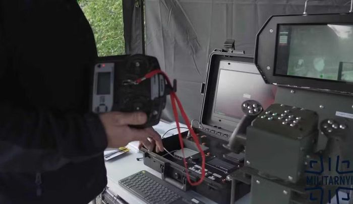 Ukraine cũng muốn thay động cơ xăng GAZ nguyên bản bằng động cơ diesel nhập khẩu mạnh hơn. 2 nhà cung cấp tiềm năng được đề cập là General Motors và Mercedes. Các kỹ sư còn dự định trang bị hộp số tự động cho xe.