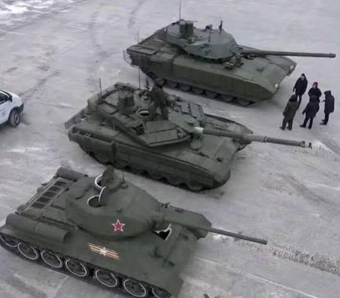 Từ T-34 đến T-90M, một phần DNA thiết kế cũ vẫn còn đó. Và T-14 cho thấy Nga vẫn muốn tìm một hướng đi mới. Tương lai của xe tăng Nga vì thế có thể sẽ không nằm ở việc lựa chọn giữa quá khứ và tương lai, mà ở khả năng kết hợp những gì đã chứng minh hiệu quả với những công nghệ của chiến tranh thế kỷ XXI.