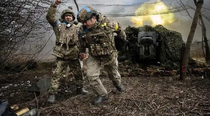 Theo điều tra của DIE ZEIT, riêng bang Saxony-Anhalt đã ghi nhận 80 binh sĩ Ukraine đào ngũ. Trên toàn nước Đức, các cơ quan chức năng ước tính con số có thể lên tới vài trăm trường hợp.