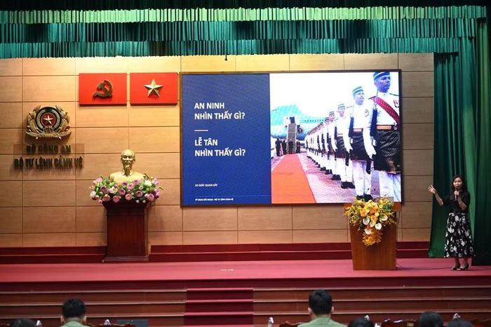 Bà Phạm Thị Kim Yến Phó Cục trưởng Cục Lễ tân Nhà nước, Bộ Ngoại giao chia sẻ kiến thức mới về lễ tân ngoại giao