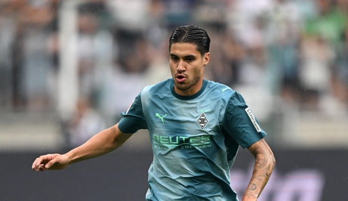 Kevin Diks trở thành cầu thủ Indonesia đầu tiên đeo băng đội trưởng Borussia Mönchengladbach.
