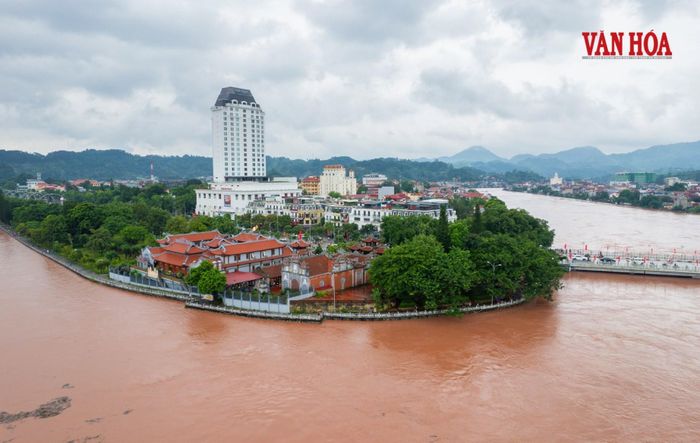 Những ngày qua, mưa lớn liên tục xuất hiện tại Lạng Sơn khiến mực nước sông tăng cao