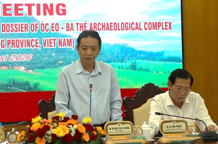 Thứ trưởng Bộ VHTTDL Hoàng Đạo Cương phát biểu tại Hội nghị