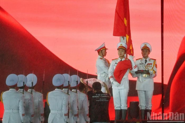 Mọi động tác chuẩn bị được các chiến sĩ thực hiện nghiêm chỉnh, trật tự.