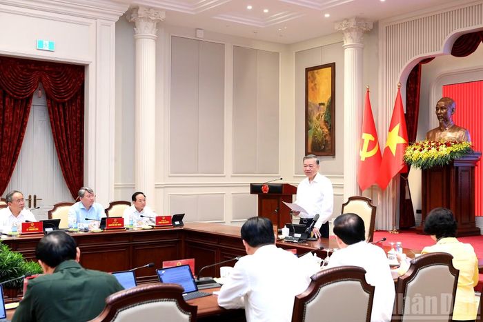 Tổng Bí thư, Chủ tịch nước Tô Lâm phát biểu chỉ đạo tại cuộc làm việc.