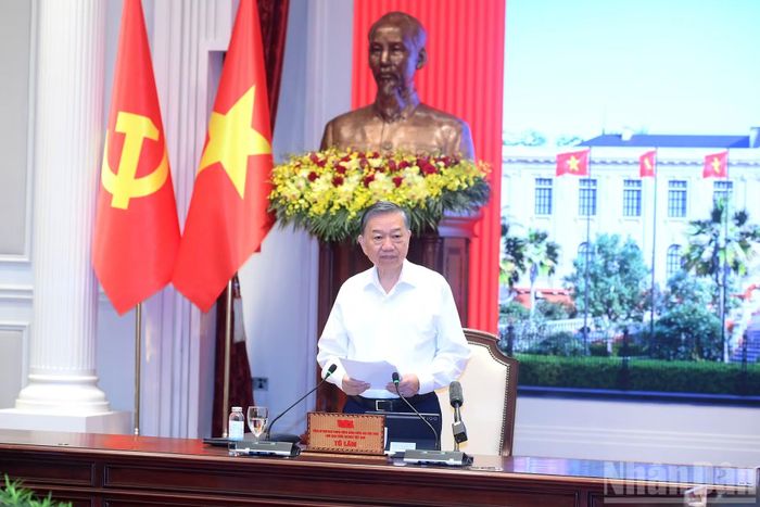 Tổng Bí thư, Chủ tịch nước Tô Lâm phát biểu chỉ đạo tại cuộc làm việc.