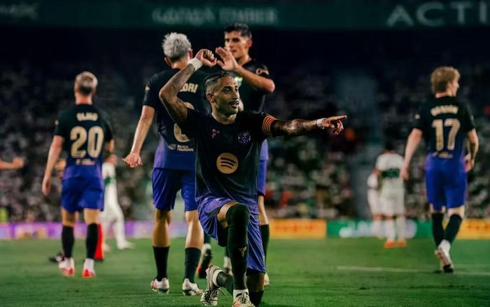 Barcelona thi đấu áp đảo thế trận. (Ảnh: FC Barcelona)