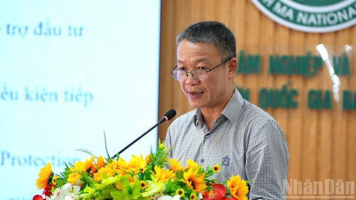 Ông Nguyễn Quang Tùng, Cục Lâm nghiệp và Kiểm lâm chia sẻ tại hội thảo.
