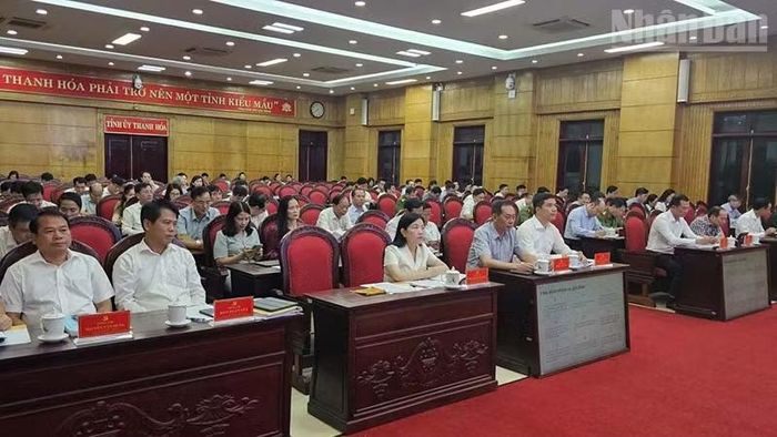 Các đại biểu tham dự hội nghị trực tiếp tại Tỉnh ủy Thanh Hóa. (Ảnh: Mai Luận)