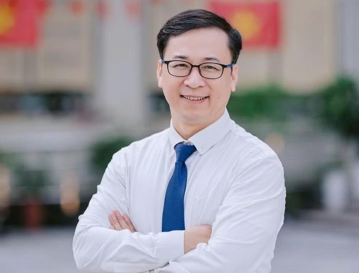 Phó Giáo sư, Tiến sĩ Nguyễn Đình Hiền, Trưởng Khoa Ngôn ngữ và Văn hóa Trung Quốc, Trường đại học Ngoại ngữ-Đại học Quốc gia Hà Nội. (Ảnh do nhân vật cung cấp)