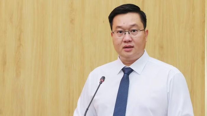 Đồng chí Trần Đăng Quỳnh, Ủy viên Dự khuyết Trung ương Đảng, Phó Bí thư Thường trực Tỉnh ủy Ninh Bình phát biểu tại hội nghị. (Ảnh: Đức Lam)