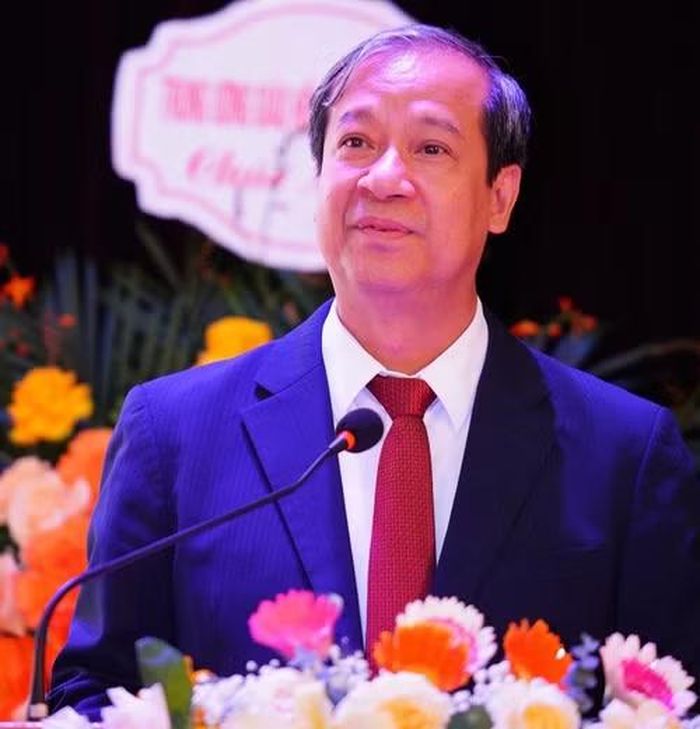Phó Giáo sư, Tiến sĩ Nguyễn Kim Sơn, Ủy viên Trung ương Đảng, Phó Trưởng ban Chính sách, Chiến lược Trung ương, Chủ tịch Hội đồng Định hướng, hỗ trợ phát triển Viện Trần Nhân Tông phát biểu. (Ảnh: Ban Tổ chức cung cấp)
