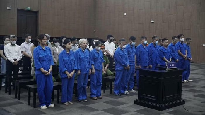 Các bị cáo tại phiên tòa. (Ảnh: PHÙNG ANH)