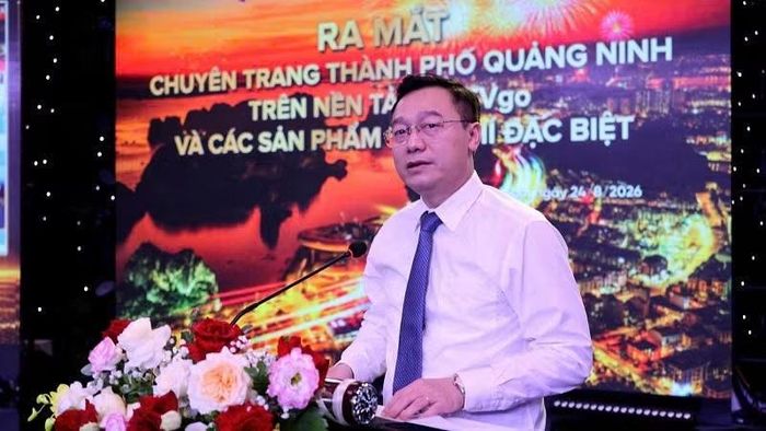 Nhà báo Nguyễn Thế Lãm, Giám đốc Báo và Phát thanh truyền hình Quảng Ninh phát biểu tại sự kiện. (Ảnh: QUANG THỌ)