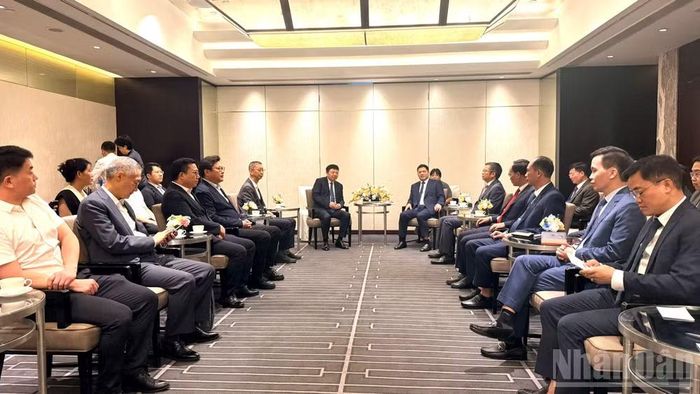 Bí thư Tỉnh ủy Bắc Ninh Nguyễn Hồng Thái tiếp đại diện doanh nghiệp Trung Quốc.