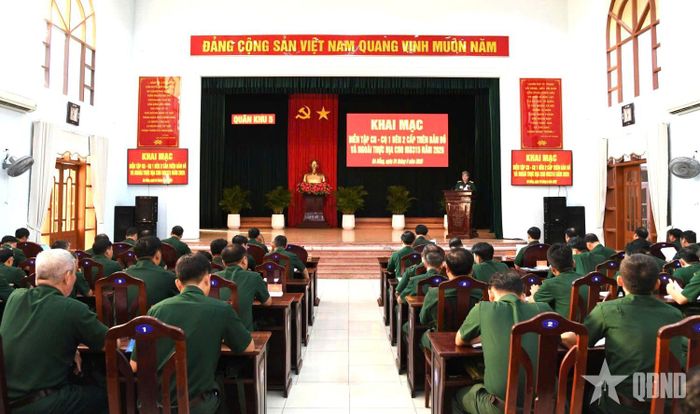Quang cảnh khai mạc diễn tập.