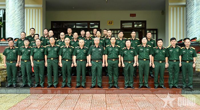 Thượng tướng Nguyễn Quang Ngọc và thành viên đoàn công tác, các đồng chí lãnh đạo Tổng công ty 15 và các cơ quan, đơn vị trực thuộc.