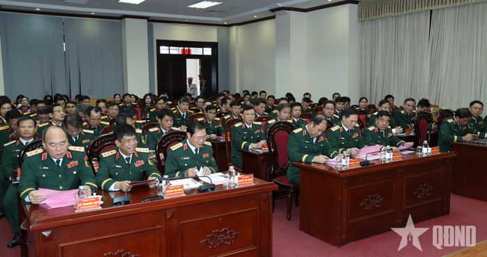 Các đại biểu dự Lễ trao tặng Huy hiệu Đảng.