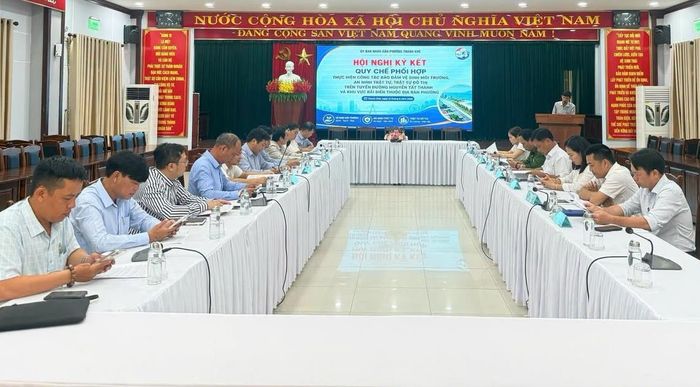 Các đơn vị tham dự lễ ký kết Quy chế phối hợp.