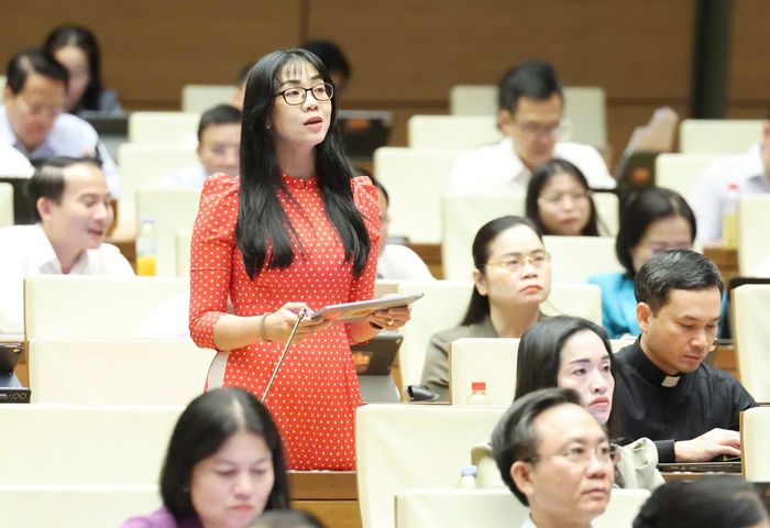ĐB Trịnh Thị Tú Anh (Lâm Đồng), Ủy viên Ủy ban Khoa học, Công nghệ và Môi trường của Quốc hội khóa XVI. Ảnh: QUANG PHÚC.