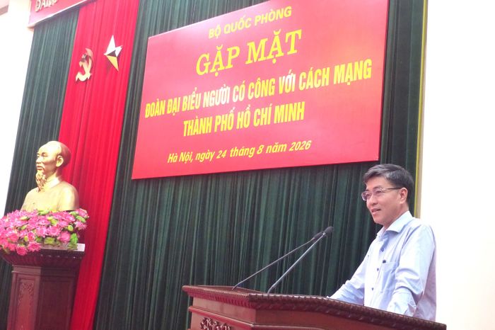 Phó Giám đốc Sở Nội vụ TPHCM Phạm Văn Tuyên phát biểu tại cuộc gặp mặt. Ảnh: TRẦN BÌNH