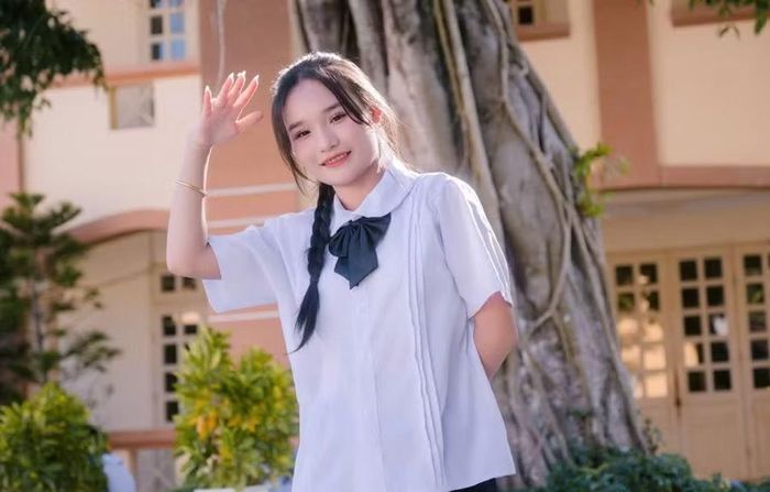 Lò Thị Hồng.
