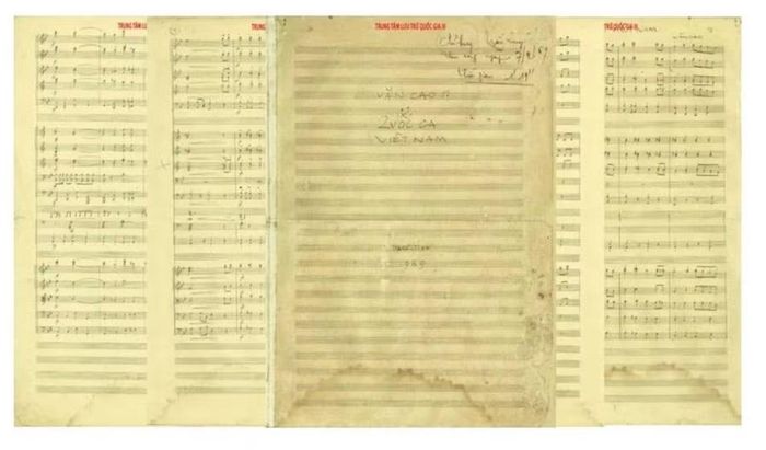 Một số trang Bản tổng phổ nhạc “Quốc ca Việt Nam” của Nhạc sĩ Văn Cao, năm 1969. (Nguồn: Trung tâm Lưu trữ quốc gia III).