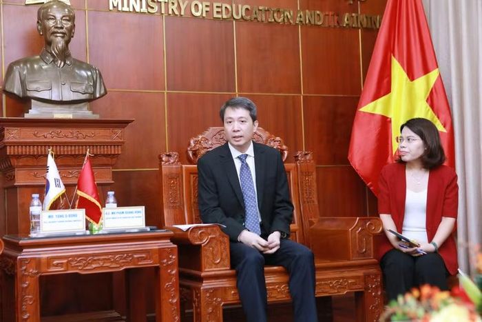 Thứ trưởng Phạm Quang Hưng nêu một số định hướng chính của Giáo dục Việt Nam trong giai đoạn tới.