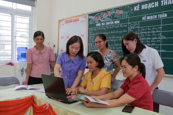 Trường Tiểu học Bạch Đằng (trước sáp nhập) khắc phục khó khăn, nâng cao chất lượng giảng dạy.