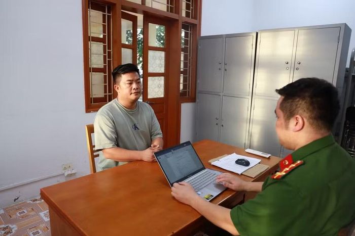 Bị can Vũ Hoàng Hải (tên thường gọi Hải SAPA TV).