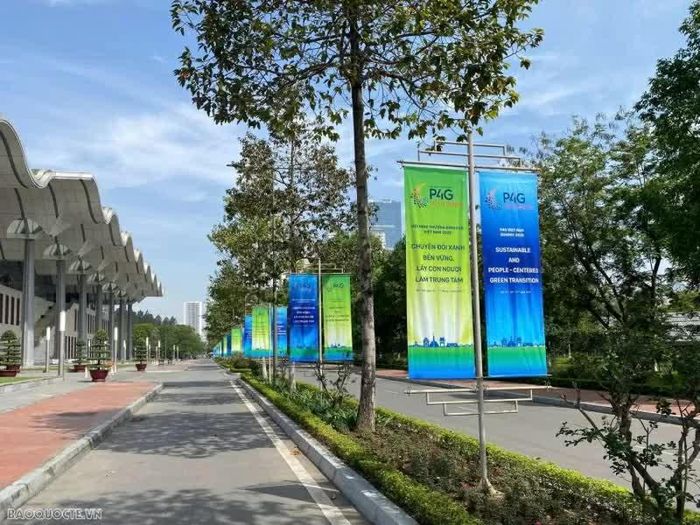 Hội nghị thượng đỉnh P4G lần thứ tư tổ chức tại Hà Nội hồi tháng 4/2025 lan tỏa thông điệp “Chuyển đổi xanh bền vững, lấy con người làm trung tâm” của Việt Nam đến với bạn bè quốc tế. (Ảnh: Việt Hoàng)