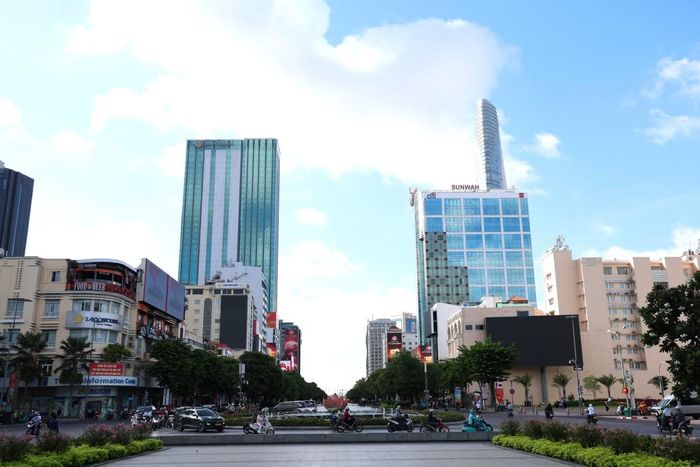 Chuyên gia đề nghị phát triển đồng bộ giữa metro và các khu dịch vụ - thương mại công cộng, phù hợp cuộc sống, văn hóa của dân cư xung quanh.