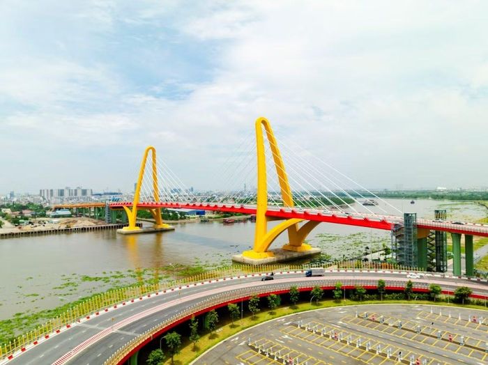 Cầu Hoàng Gia giúp rút ngắn hành trình từ đảo Vũ Yên tới nội đô Hải Phòng chỉ còn 5 phút