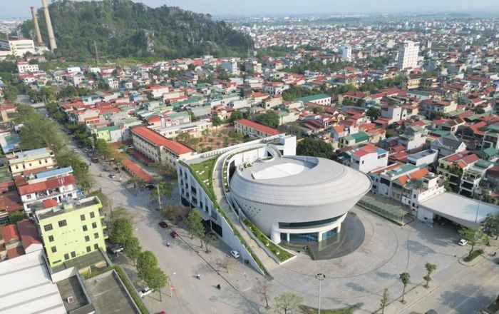 Một góc Ninh Bình nhìn từ trên cao.