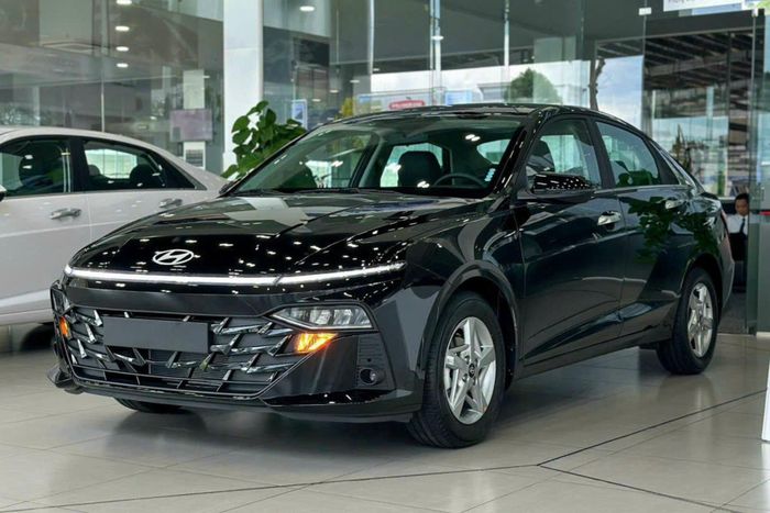 Hyundai Accent chỉ bán ra chưa tới 2.300 chiếc trong 7 tháng đầu năm 2026. Ảnh: HTV