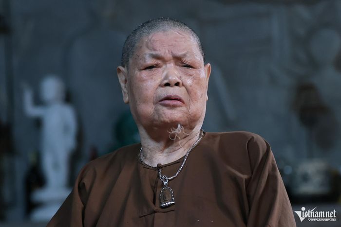 Ni sư Thích Nữ Như Hiền, trụ trì chùa Linh Sơn Thanh Nhàn. Ảnh: Lê Anh Dũng