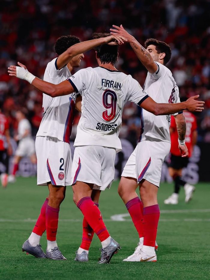 Tân binh Ferran Torres ghi cú đúp giúp PSG thoát thua - Ảnh: PSG