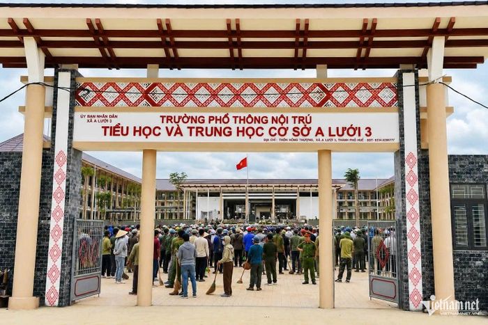 Trường Phổ thông nội trú liên cấp tiểu học và THCS A Lưới 3 được xây dựng nhằm tạo điều kiện học tập, sinh hoạt tốt hơn cho học sinh trên địa bàn, nhất là các em ở khu vực vùng cao.