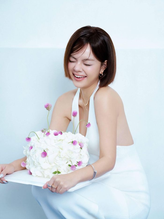Ca sĩ Phạm Quỳnh Anh đón tuổi mới.