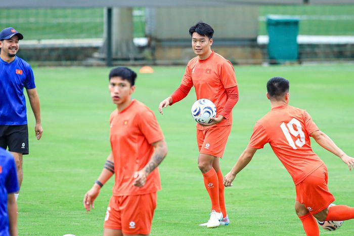 Thành Chung là một trong những cầu thủ quan trọng nhất của hàng phòng ngự tuyển Việt Nam.