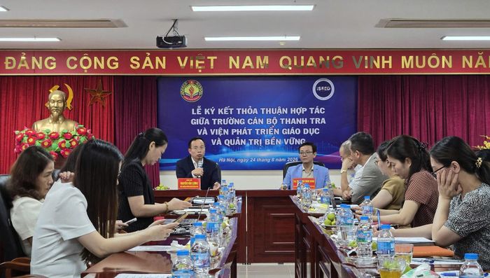 Toàn cảnh lễ ký kết hợp tác. Ảnh: BTC