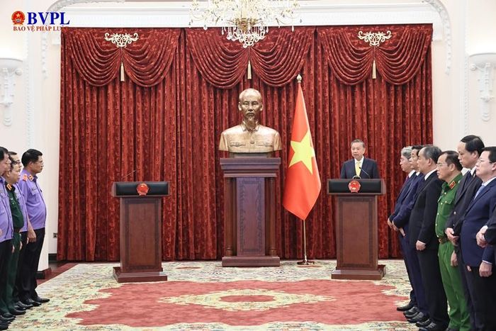  Tổng Bí thư, Chủ tịch nước Tô Lâm phát biểu chỉ đạo và giao nhiệm vụ tại buổi lễ.
