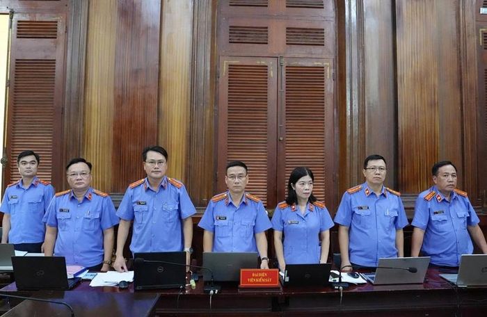 Đại diện VKSND TP Hồ Chí Minh thực hành quyền công tố và kiểm sát xét xử tại phiên tòa.