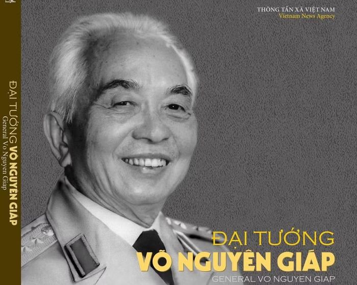 Nhà xuất bản Thông tấn ra mắt Sách ảnh "Đại tướng Võ Nguyên Giáp".